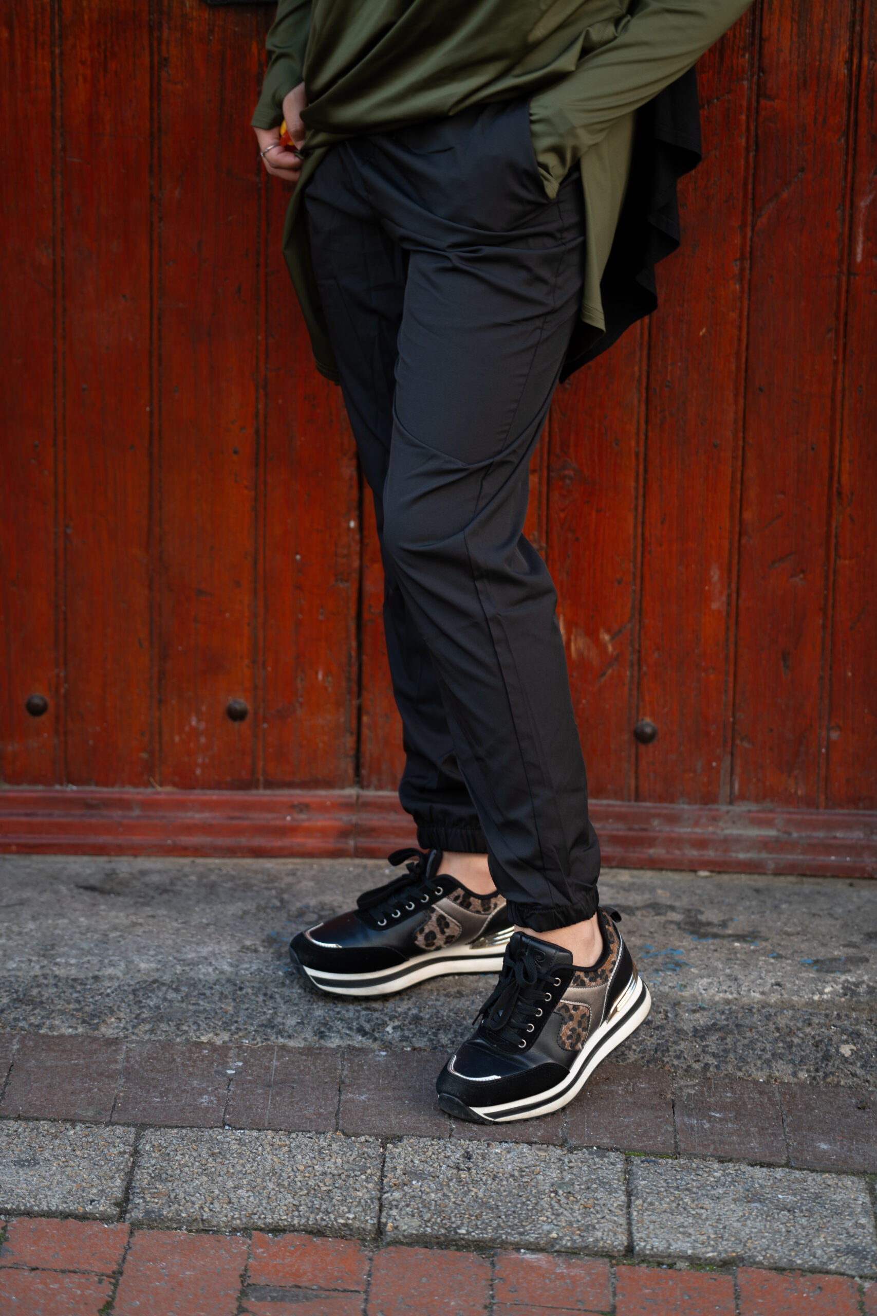 STRAIGHT-LEG JOGGER - Image 2